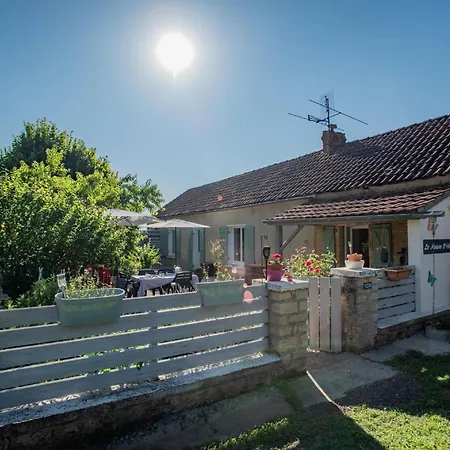 Chez Helene * Tamniès